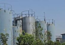 उज्जैन की केमिकल कंपनी में 30 कर्मचारियों का कान खराब, हियरिंग मशीन लगी