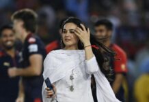 IPL में लकी चार्म है सफेद सूट? प्रीति जिंटा ने दी दिलचस्प वजह