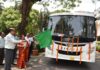 राज्यपाल डेका ने खैरागढ़ विश्वविद्यालय की नई बस को दिखाई हरी झंडी