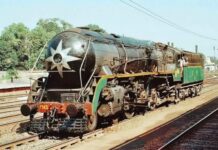 जबलपुर से पहुंचा इंजन, तब जाकर चली मालगाड़ी; व्यवस्था पर उठे सवाल