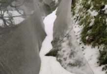 सिक्किम में बर्फबारी और भूस्खलन, 1500 टूरिस्ट फंसे; 16 राज्यों में आंधी-बारिश का अलर्ट, यूपी में बिजली गिरने से 15 की मौत