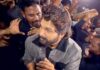 साउथ सुपरस्टार Allu Arjun के बर्थडे पर उमड़ा भारी जनसैलाब