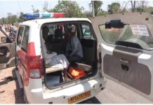 टीकमगढ़ के डायल 112 हीरोज: दो एफआरव्ही वाहनों की त्वरित मदद से 12 घायलों को पहुँचाया अस्पताल