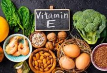 विटामिन E की कमी को ऐसे करें पूरा, जानें कौन से फल खाएं
