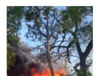 देवास से सोनकच्छ के बीच में टोल नाके के पास यात्री बस में आग लगी