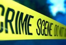 मदद न मिलने पर भाई ने बाथरूम में बहन का किया अंतिम संस्कार, दिल दहला देने वाली घटना