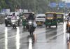 NCR में कुदरत का करिश्मा: गाजियाबाद के बाद दिल्ली में गिरे ओले, नोएडा-गुरुग्राम में झमाझम बारिश से बदला मौसम
