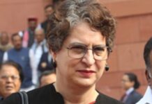 महिला आरक्षण पर रार: प्रियंका गांधी ने सरकार को दी ‘पुराना बिल’ लाने की चुनौती