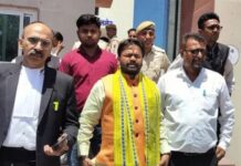 अजमेर दरगाह-मंदिर विवाद: जिला कोर्ट में कानूनी उलझनों के बीच टली सुनवाई, 2 मई की तारीख मुकर्रर।