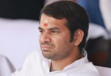 Tej Pratap Yadav के बयान से मची हलचल, बोले- कभी भी टूट सकती है Rashtriya Janata Dal