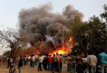 लखनऊ अग्निकांड में 200 से ज्यादा झोपड़ियां राख, 6 बच्चे अब भी लापता