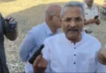सागर में रास्ता बंद कराने को लेकर विवाद, BJP नेता ने तानी पिस्टल
