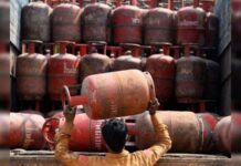 नए वित्त वर्ष की शुरुआत महंगाई से, LPG सिलेंडर के दाम में बढ़ोतरी