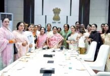 CM रेखा गुप्ता ने केरल में किया चुनावी दौरा, अल्पुझा और वायकॉम में की जनसभाएं