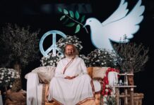 हर अपराधी के भीतर छिपा होता है इंसान: श्री श्री रविशंकर ने बताया करुणा से बदलता है नजरिया