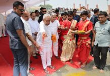 Nitish Kumar गंगा दशहरा पर बख्तियारपुर पहुंचे, मां गंगा की पूजा की