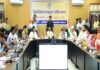 आदर्श जिला बनाने के लिए समन्वित प्रयास करें: उप मुख्यमंत्री शुक्ल