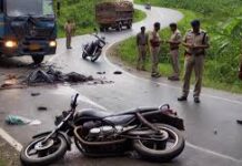 अमेठी में भीषण सड़क हादसा: तेज रफ्तार ट्रक ने बाइक सवार तीन दोस्तों को कुचला
