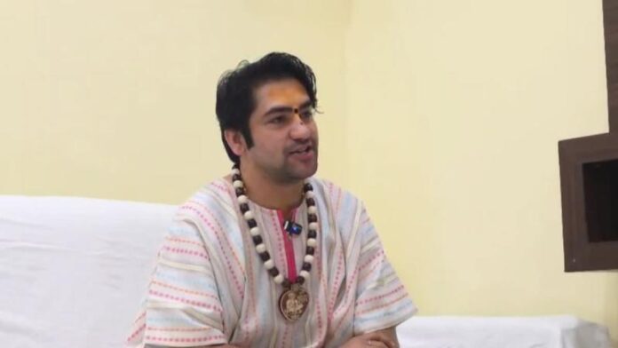 Dhirendra_Shastri-2.jpg