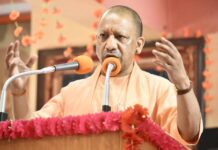 यूपी की राजनीति में CM योगी का दबदबा कायम, कई दिग्गज पड़े पीछे