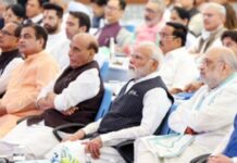 नौकरशाही में तेजी लाने की तैयारी, पीएम मोदी ने फाइलों के लंबित रहने पर मांगी रिपोर्ट