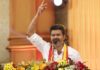 तमिलनाडु में बड़ा खेल: विजय को कांग्रेस का सपोर्ट, AIADMK में सेंध की तैयारी