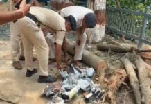 सीएम हाउस के पास मिली प्रतिबंधित बोतलें, विपक्ष ने कहा- “खोल दीजिए शराब”