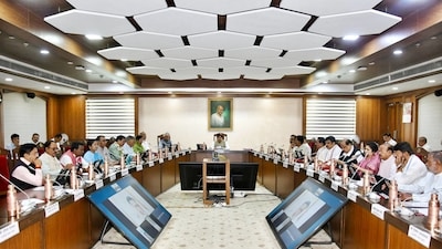 dhdqnm3_mp-cabinet_625x300_20_Ma.jpg