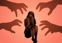 तीन महीने तक बंधक बनाए रखने के आरोप में मामला दर्ज, एक पीड़िता अब भी लापता