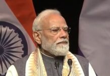 नीदरलैंड में भारतीय समुदाय के बीच भावुक हुए PM मोदी