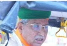 सरकारी गाड़ी छोड़, ई-रिक्शा में मंत्री पहुंचे घर, दिखाया सादगी का उदाहरण