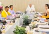 ईसी की बैठक में कई अहम मुद्दों पर बनी सहमति, विवादित बयान पर कार्रवाई की मांग