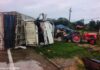 NH-327 हादसा: खड़े ट्रैक्टर में सोलर पैनल ट्रक की टक्कर, छह बच्चों के पिता की मौत