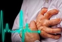 ICU में मां के पास बेटे की मौत, कुर्सी पर बैठे-बैठे आया साइलेंट अटैक