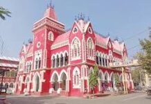 100 से ज्यादा डॉक्टरों और नर्सों का अटैचमेंट खत्म