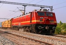 रेलवे ने यात्रियों को दी सलाह, यात्रा से पहले ट्रेन की स्थिति जांचें