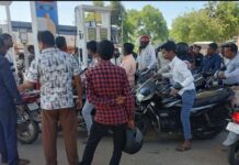 खेतों पर पड़ा असर, डीजल के लिए यूपी बॉर्डर तक पहुंच रहे किसान