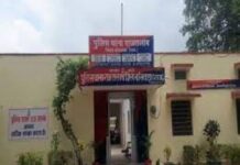 धर्मांतरण विवाद में हिंसा, भीड़ ने घेरकर युवकों पर किया हमला