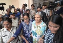 सुनवाई के दौरान हंगामा, कोर्ट ने गिरिबाला सिंह और समर्थ को भेजा जेल