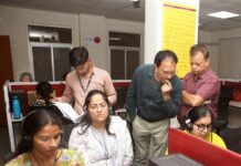विशिष्ट शासन सचिव, वित्त शिवांगी स्वर्णकार ने राजस्थान संपर्क पोर्टल केंद्र का निरीक्षण किया