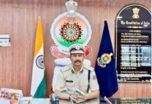 पिता की प्रताड़ना से परेशान बेटे ने उठाया खौफनाक कदम, मां और मौसा भी शामिल