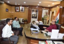 पर्यावरण संरक्षण के लिए जन जागरूकता बढ़ाएं- डेका’