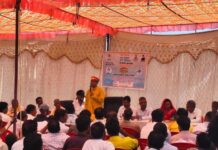 जल संसाधन विभाग द्वारा आयोजित कार्यक्रम में शामिल हुए राजस्व मंत्री हेमंत मीणा, किया श्रमदान व पौधारोपण