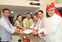 अलका सिंह व सतीश पूनिया ने नामांकन पत्र दाखिल किये