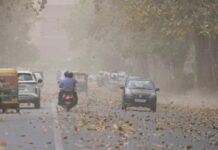 कहीं गर्मी का प्रकोप, कहीं बारिश का कहर, देश में बदला मौसम