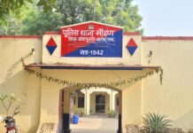स्कूल बस में बड़ा फर्जीवाड़ा! बाइक का नंबर लगाकर चल रही थी गाड़ी, दो दबोचे गए