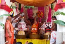 महास्नान के बाद 15 दिन के एकांतवास में जाएंगे महाप्रभु, बोकारो में उमड़ी श्रद्धालुओं की भीड़
