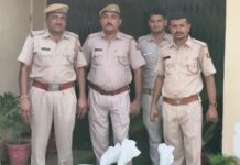 करोड़ों के जेवरात के साथ तीन तस्कर दबोचे गए, बैगों में छिपाकर कर रहे थे परिवहन