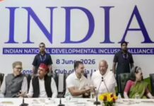 INDIA गठबंधन की अहम बैठक में दिखी फूट, कई दिग्गजों ने बनाई दूरी