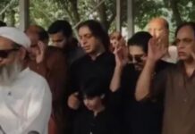 जनाजे में दिखे लश्कर-ए-तैयबा से जुड़े आतंकी, तस्वीरों ने पाकिस्तान पर उठाए नए सवाल